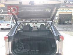 تۆیۆتا ڕاڤ 4